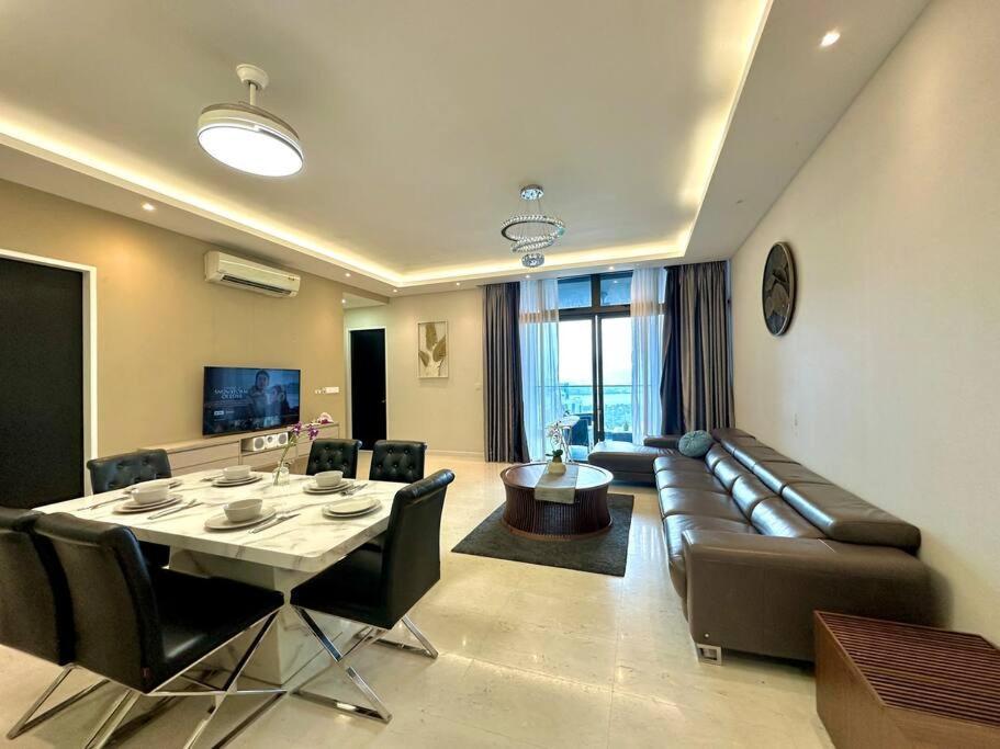 Sky88 Unique Cityview Near Ciq 3b3b Johor Bahru